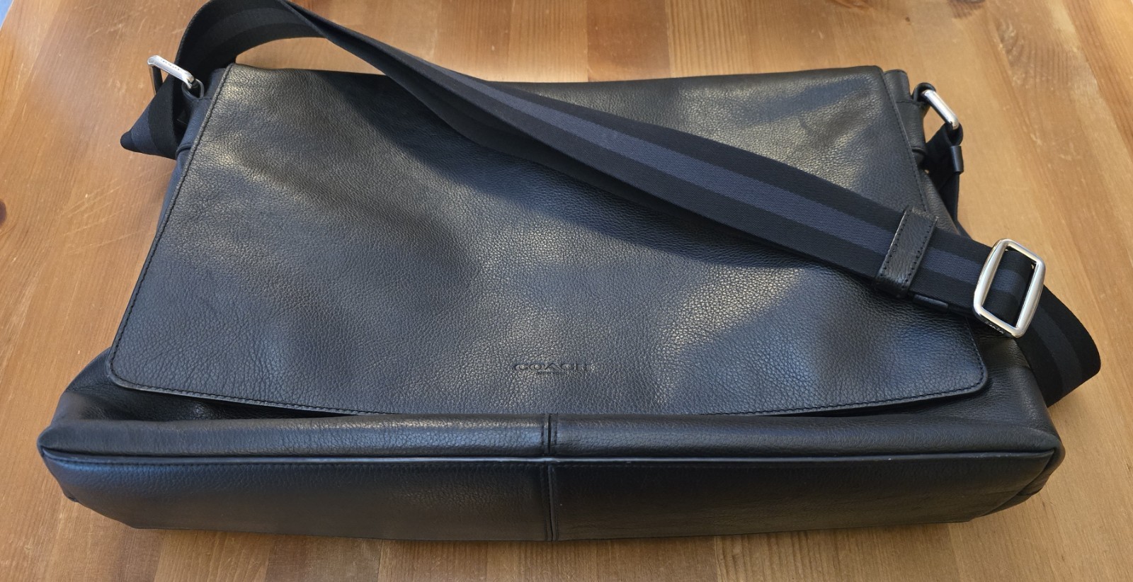 Dell XPS 13 Plus 9320 i7-1360P, 32GB RAM, 1TB SSD, 3.5K OLED Touch & COACH BAG!