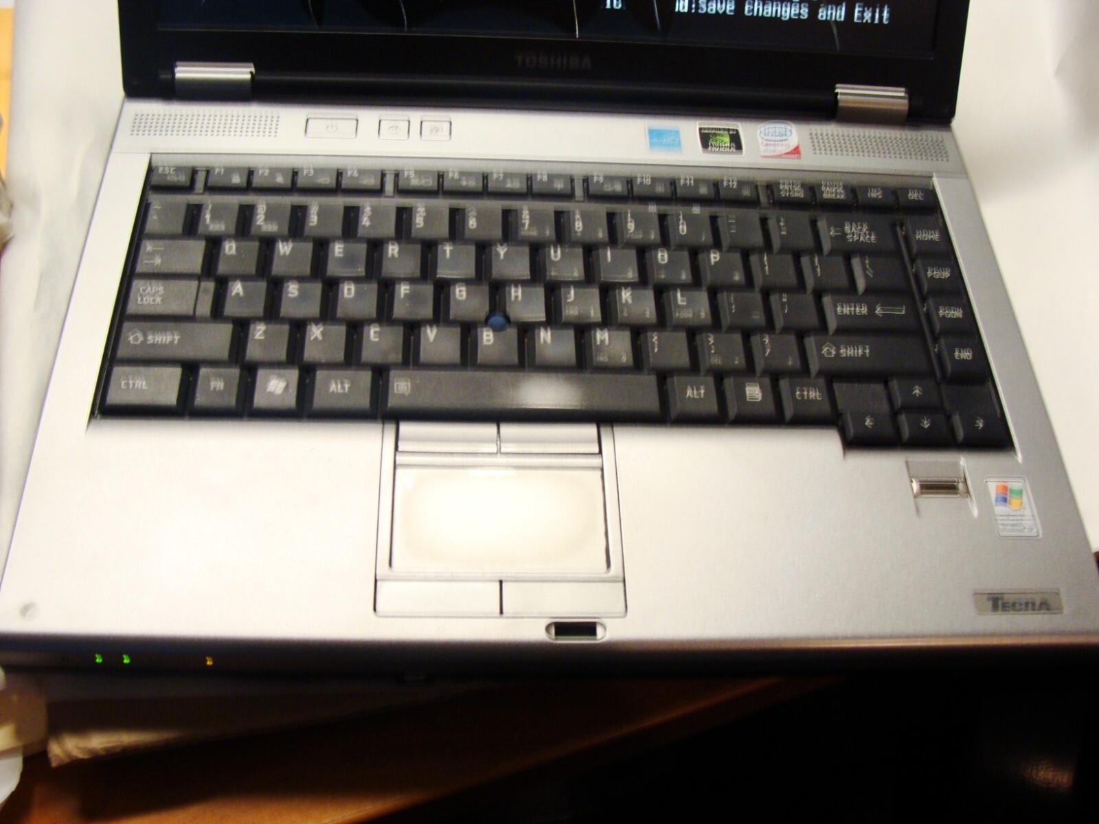 Vintage Toshiba Tecra M9-S5515 14″Centrino for Repair or Parts