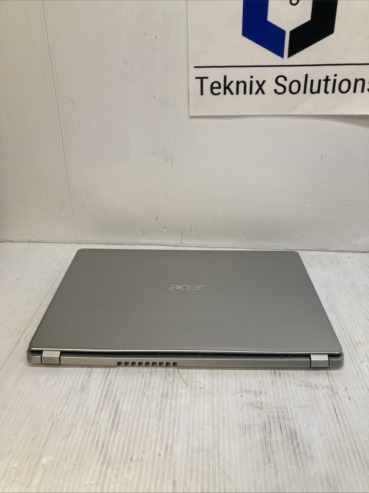 Acer Aspire A515-43-R19L unknown CPU no RAM no HDD no Power