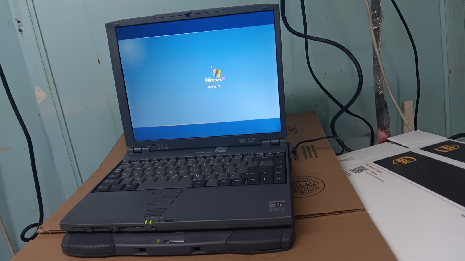 Vintage Toshiba Portege 7100CT Laptop Windows XP pro Docking station DVD Floppy