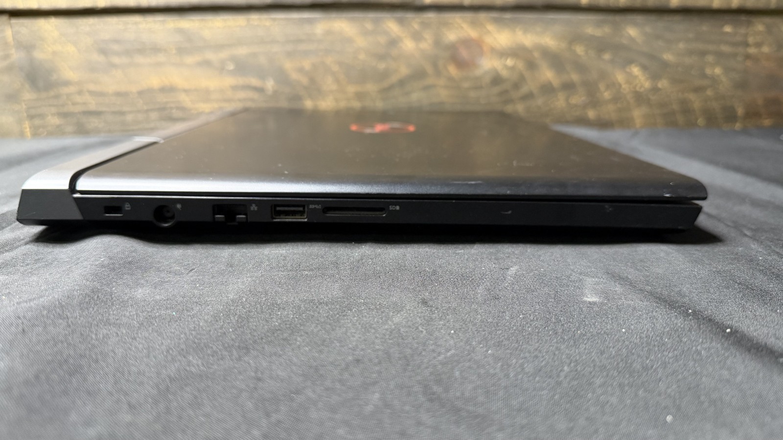 Dell G5 15 5587 Core i5-8300H 2.3GHz GTX 1050Ti 16GB RAM 256GB WIN 10
