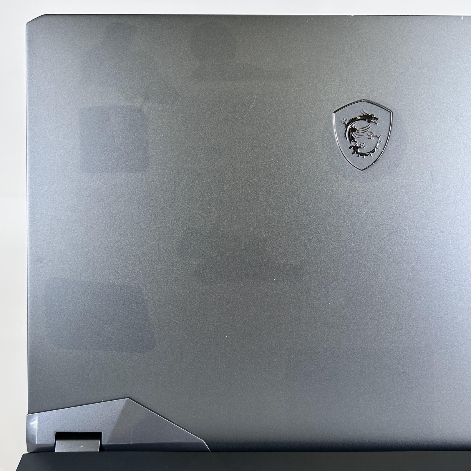 MSI Raider GE76 17.3 144Hz FHD i7-11800H 2.3GHz 16GB 1TB RTX 3060 Bad USB-C Port