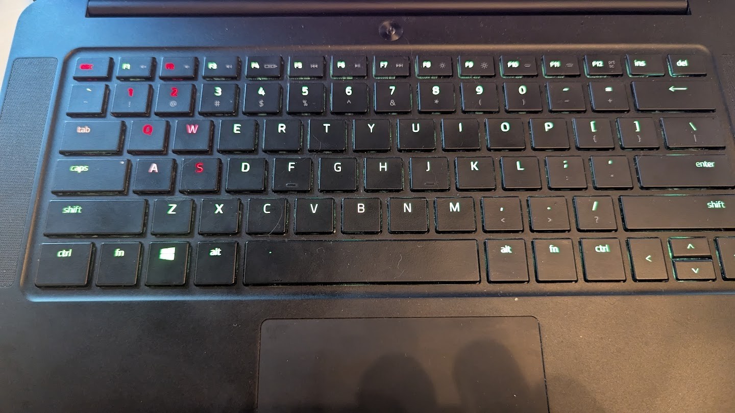 Razer Blade 14 2016, 1060GTX, 3200×1800 QHD+, 1TB Hard Drive, 2x power supplies