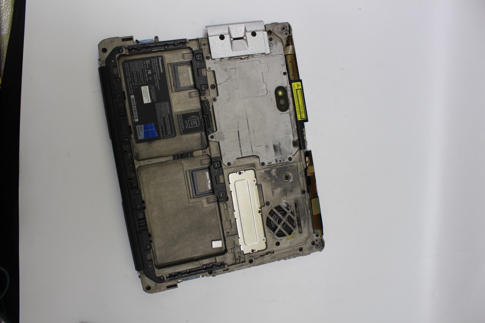 Panasonic Toughbook CF-33 Tablet MK1 I5-7300U 8GB, NO HD, NO BATTERY, NO ADAPTER