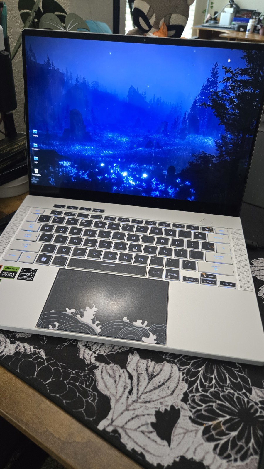 ASUS ROG Zephyrus G14 120Hz OLED Ryzen 9 8945HS 32GB RTX4070 GA403UI + 8TB SSD