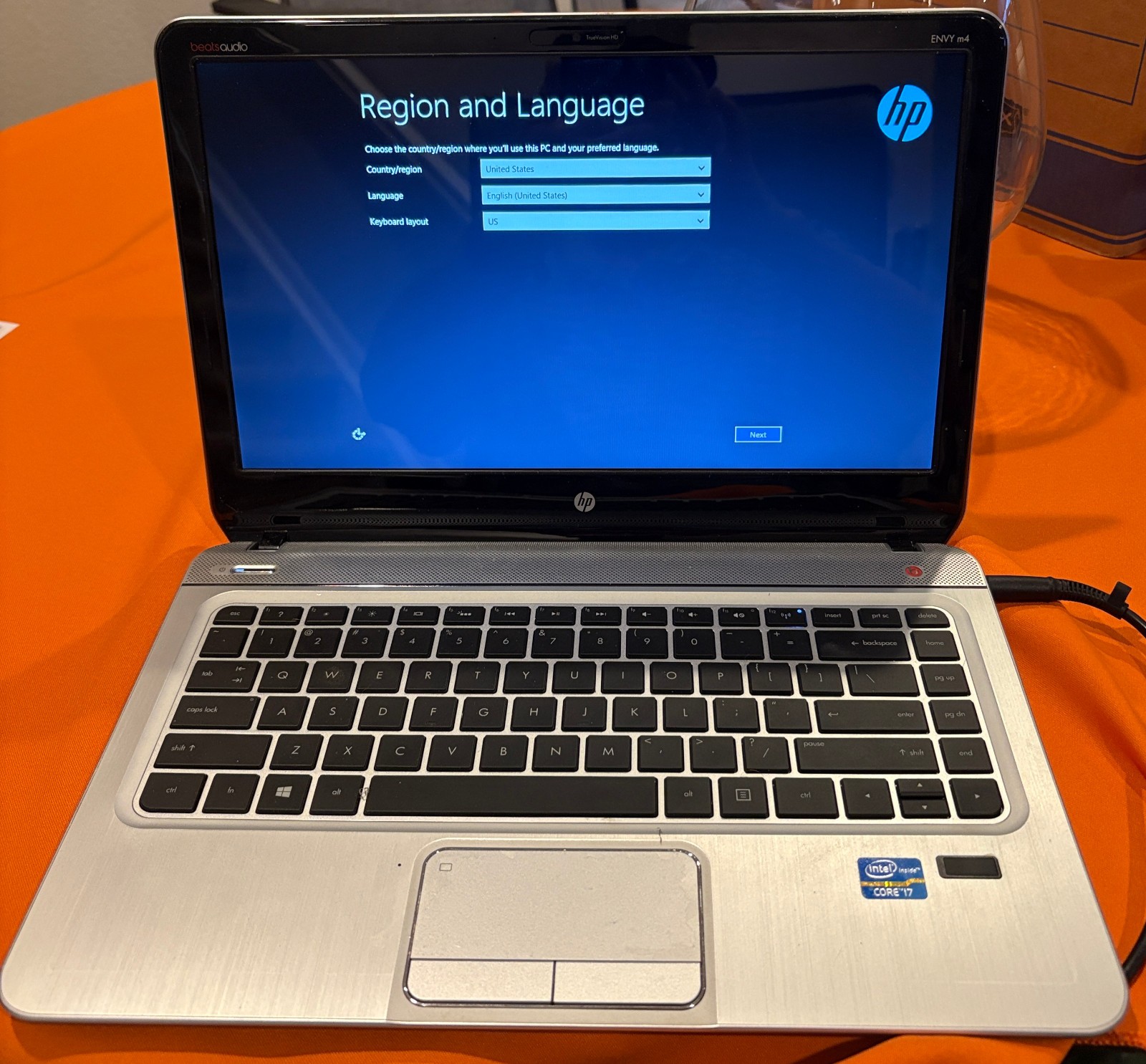 VTG 2012 HP Laptop Model M4-1115DX Core I7 Windows 8 Hard Drive 902GB Works