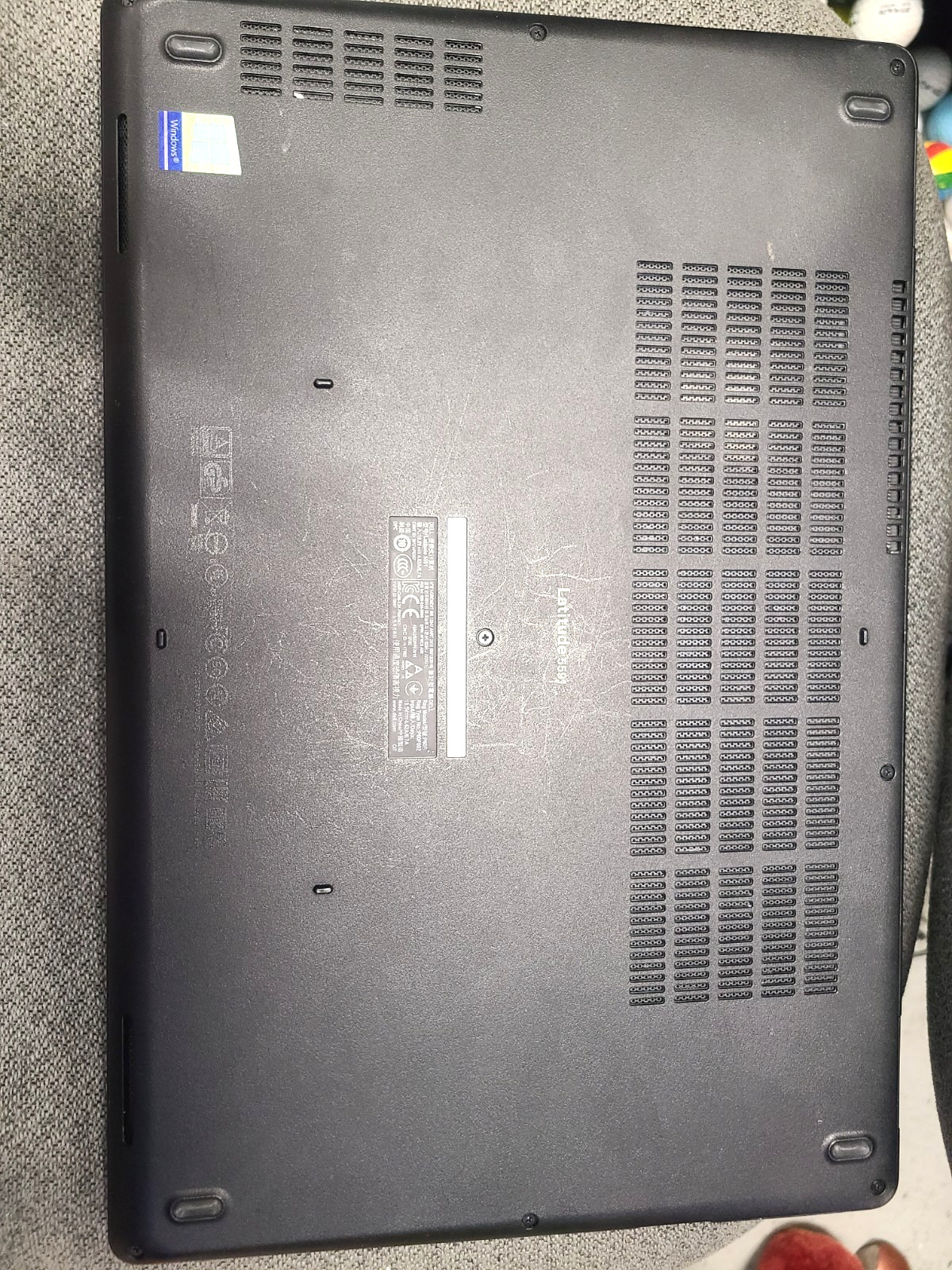 Dell Latitude 5591 FHD Intel i5-8400H 8GB RAM/256GB SSD Win11Pro, B, Powercord