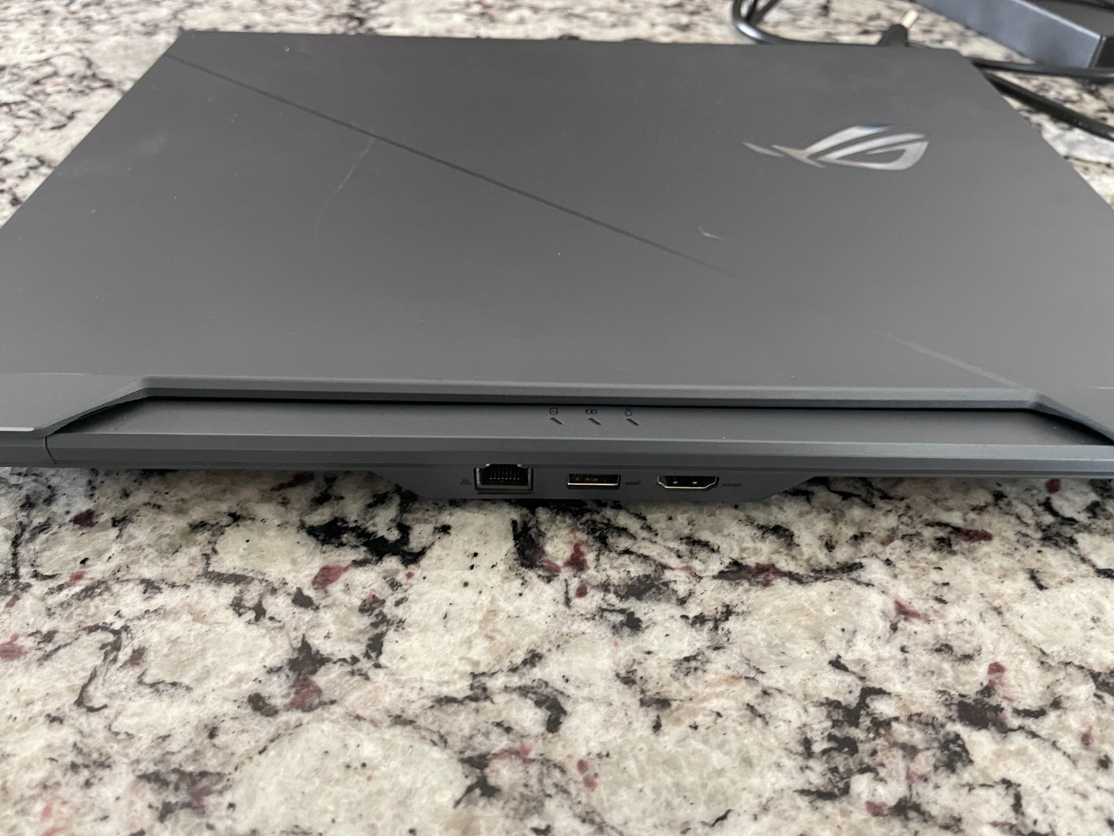 ASUS ROG Zephyrus Duo 15 GX550 NVIDIA RTX 2080 Super Max-Q 32GB RAM Thunderbolt