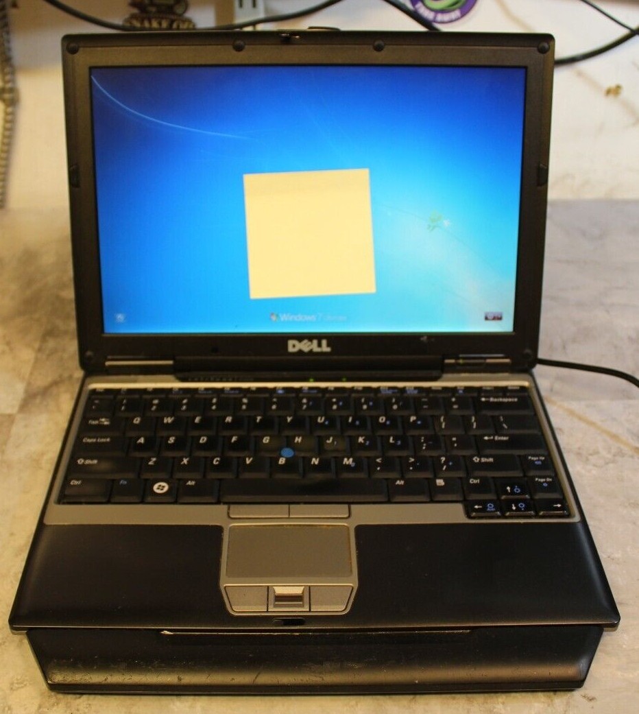 Dell Latitude D420 For Parts Booted 80GB HDD Wiped 1GB Ram Core Duo@1.20GHz CPU