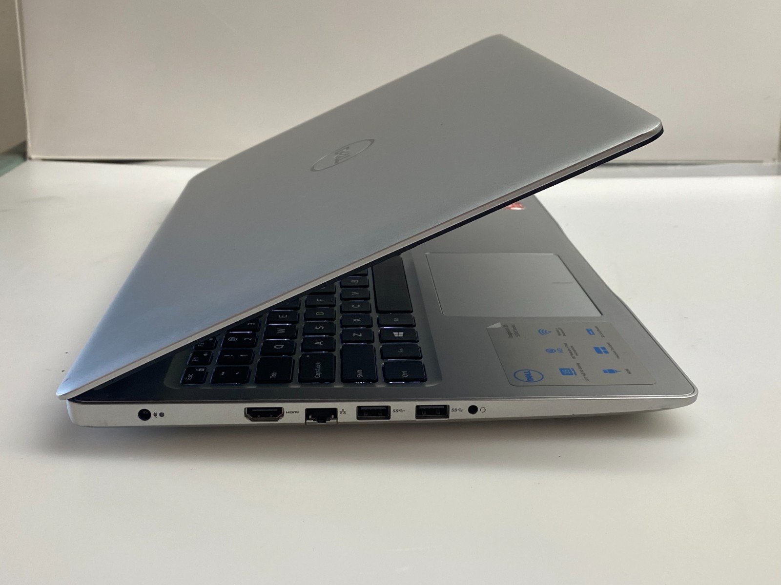DELL INSPIRON 5575 RYZEN5-2500U@2.00GHz 8GB RAM 256GB SSD NVMe W11H