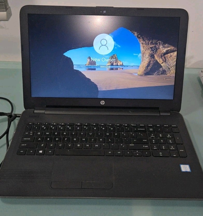 HP Laptop 250 G6 Laptop,Intel Core i3-6006u@2.0ghz,12GB RAM 750GB Hdd WIN 10 Pro
