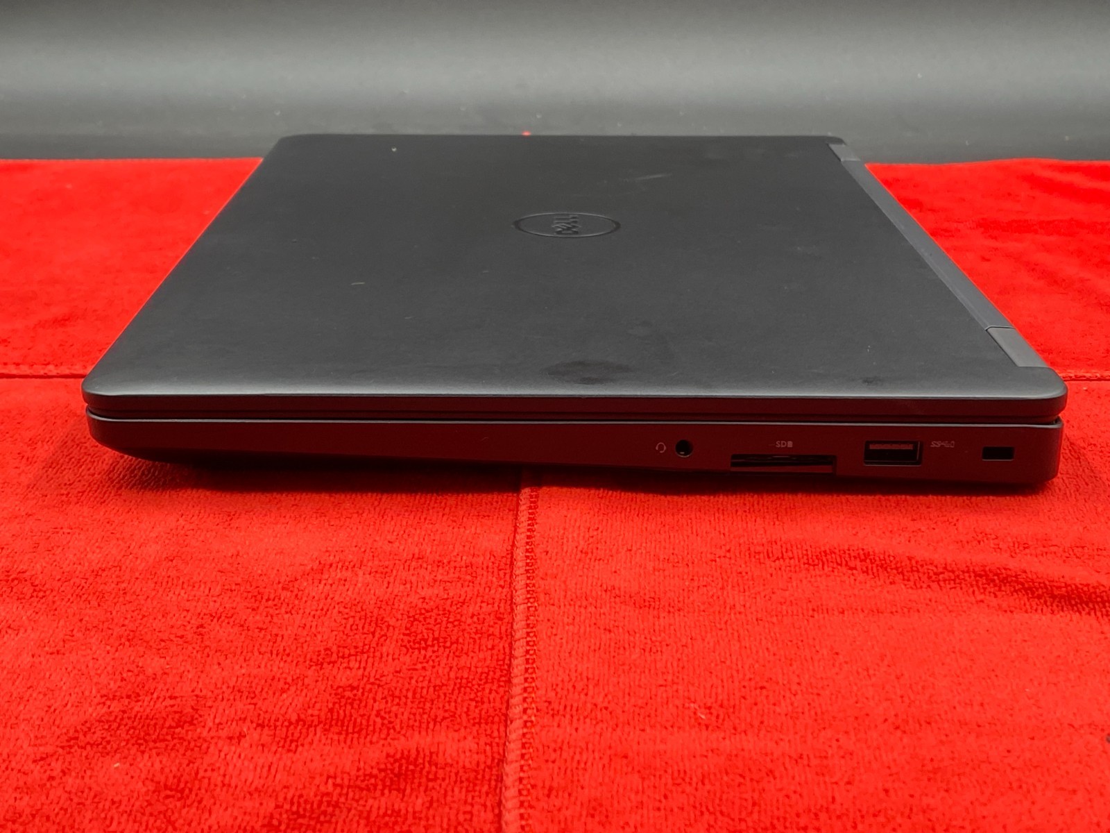DELL LATITUDE E5470 14″ i5-6200U 8GB RAM 256GB SSD WINDOWS 11 PRO + BATTERY GOOD