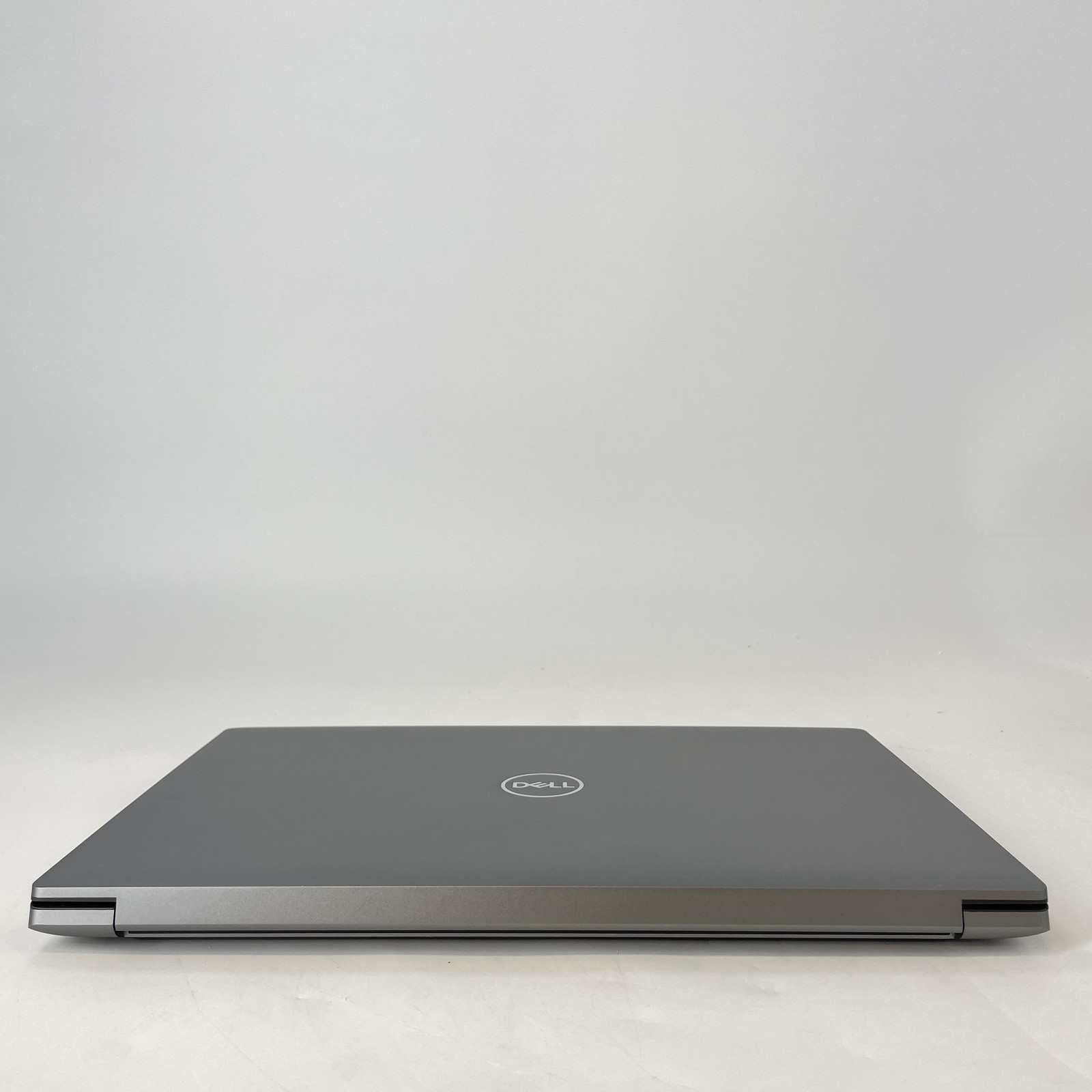 Dell Precision 5690 16 Gray FHD+ 2.5GHz Ultra 9 185H 64GB 512GB SSD RTX 2000 Ada