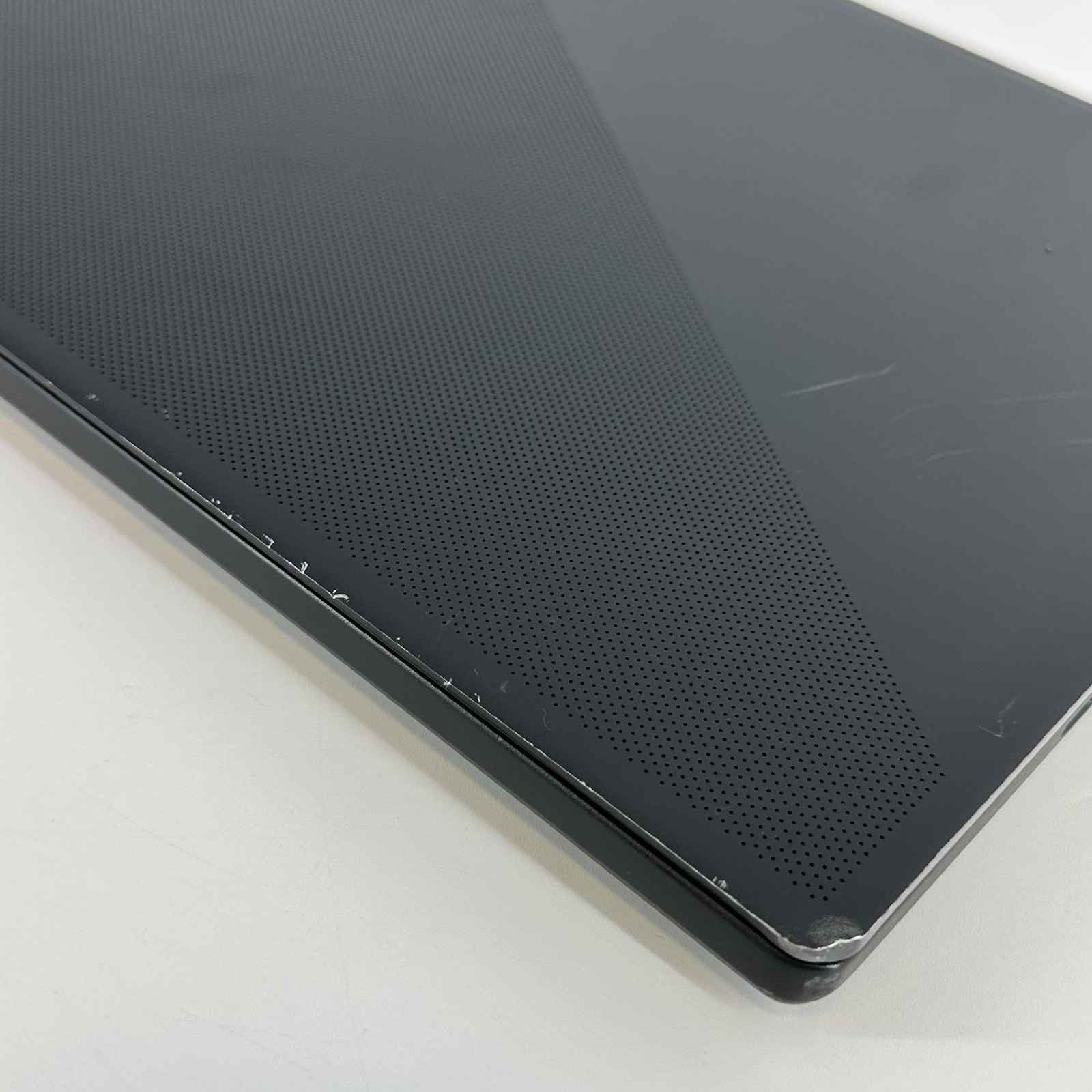 Asus ROG Zephyrus M16 GU603 16 QHD+ 240Hz 2.6GHz i9-13900H 16GB 1TB SSD RTX 4070