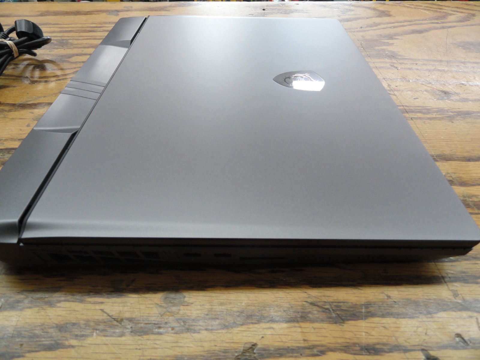 MSI VECTOR 16 HX AI A2XW / Core Ultra 9 / 32GB RAM / 1TB SSD – PRISTINE!