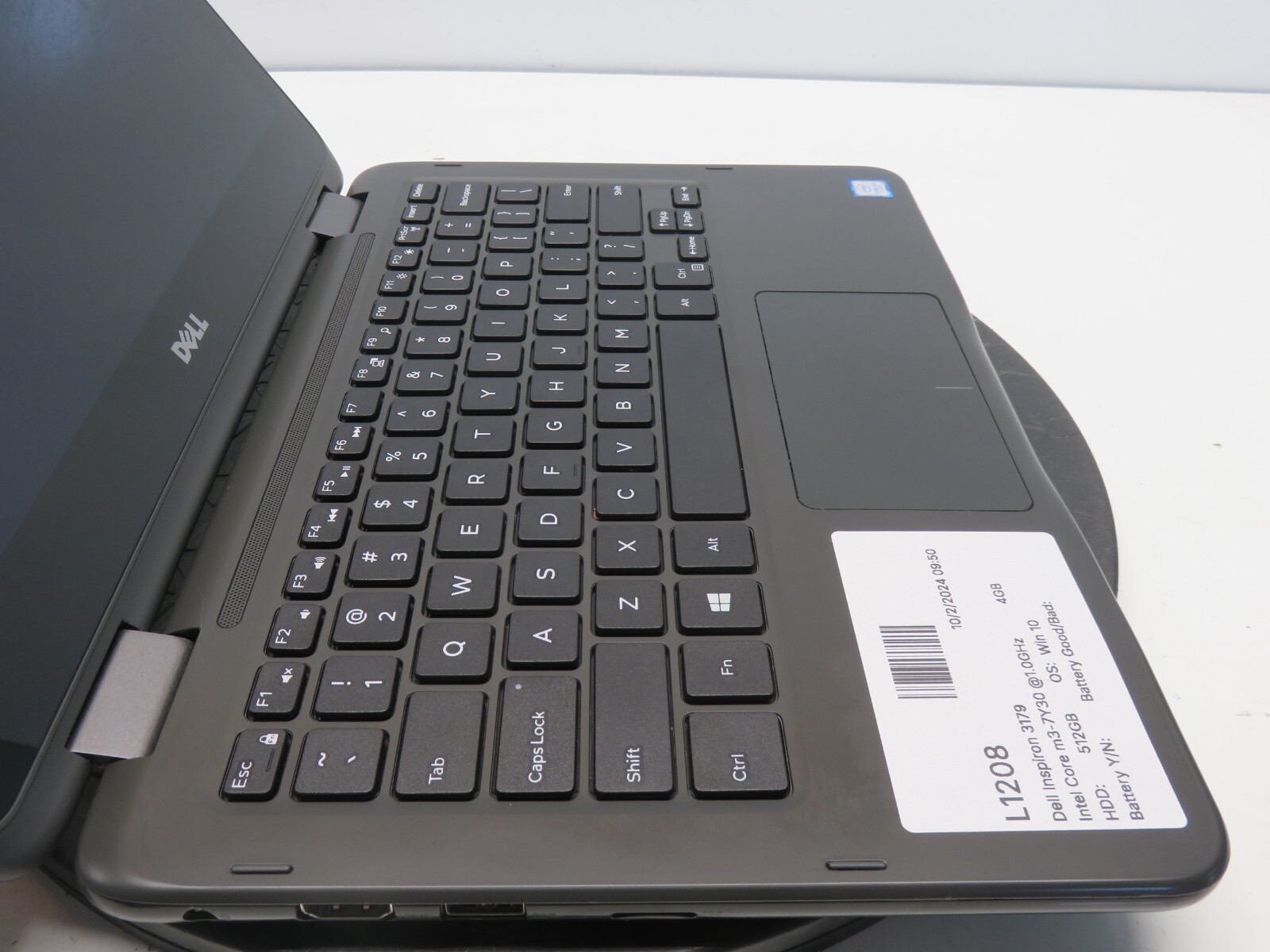 Dell Inspiron 3179 Intel Core m3-7Y30 1.0GHz 4GB Win 10 512 GB No Batt