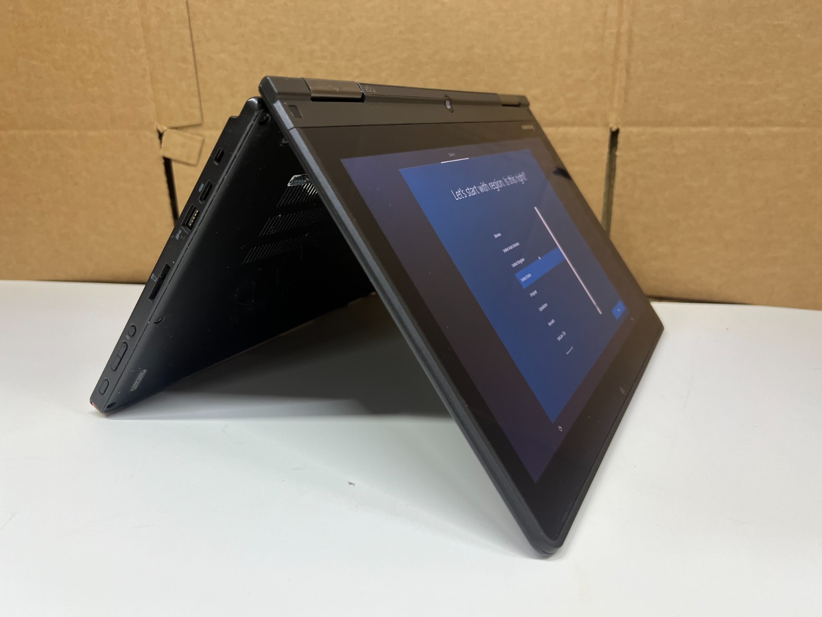 Lenovo ThinkPad Yoga 12 12.5″ Touch Convertible – i5-4200U, 4GB RAM, 240GB SSD