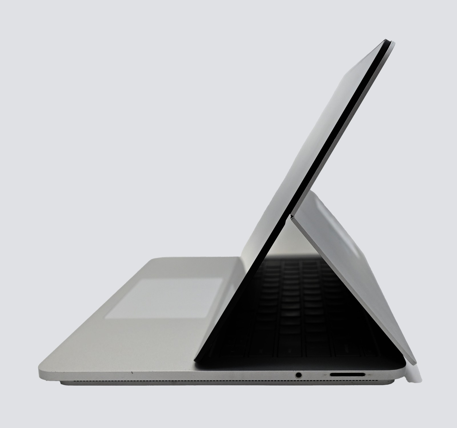 Microsoft Surface Laptop Studio i7-11370H 3.3GHz 16GB RAM 512GB SSD RTX Ti 3050