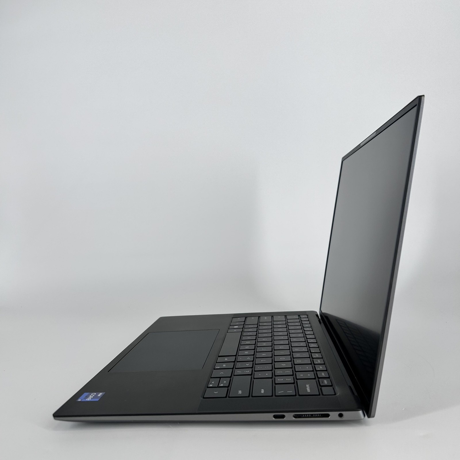 Dell Precision 5570 15.6 Gray FHD+ 2.5 GHz i9-12900H 8GB 1TB SSD RTX A2000