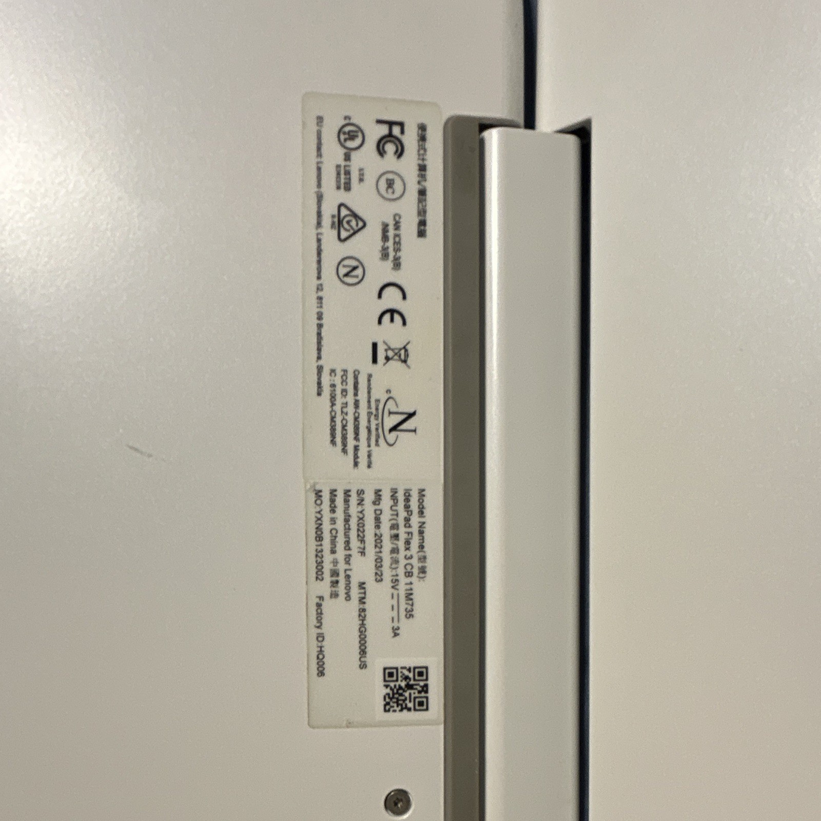 Touchscreen Flexible Laptop for Casual Computing – white Color