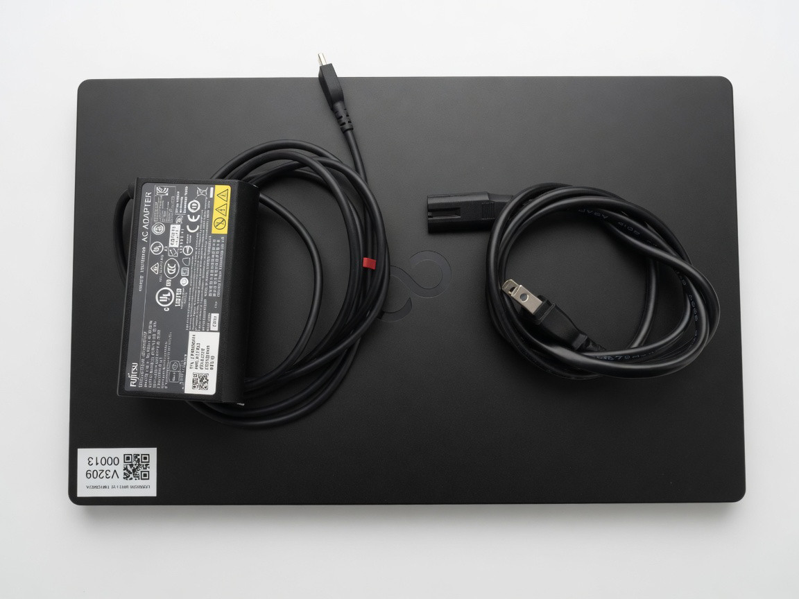 Fujitsu LIFEBOOK U9311/H i7-1185G7 16GB 512GB SSD 13.3″ FHD LTE Windows 11