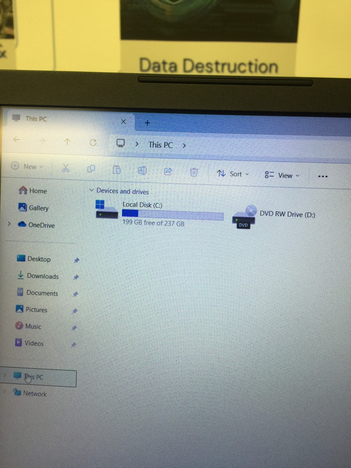 LenovoV330-15IKB (81AX) core i5 7th gen 2.50 ghz 8 GB RAM 256 GB SSD WIN 11 PRO