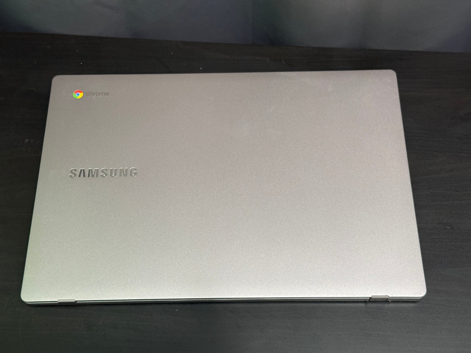 Samsung Chromebook XE350XBA (15.6″, Intel N4000, 4GB, 32GB, ChromeOS) w/ Charger