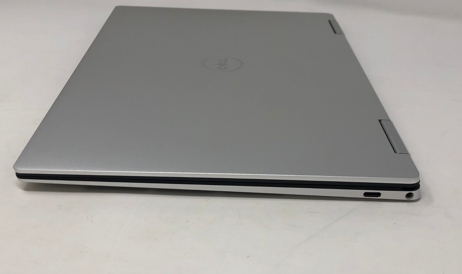 Dell XPS 13 7390 2-IN-1 13″ FHD+ Touch Quad Core i7 10th GEN 256GB SSD 16GB RAM