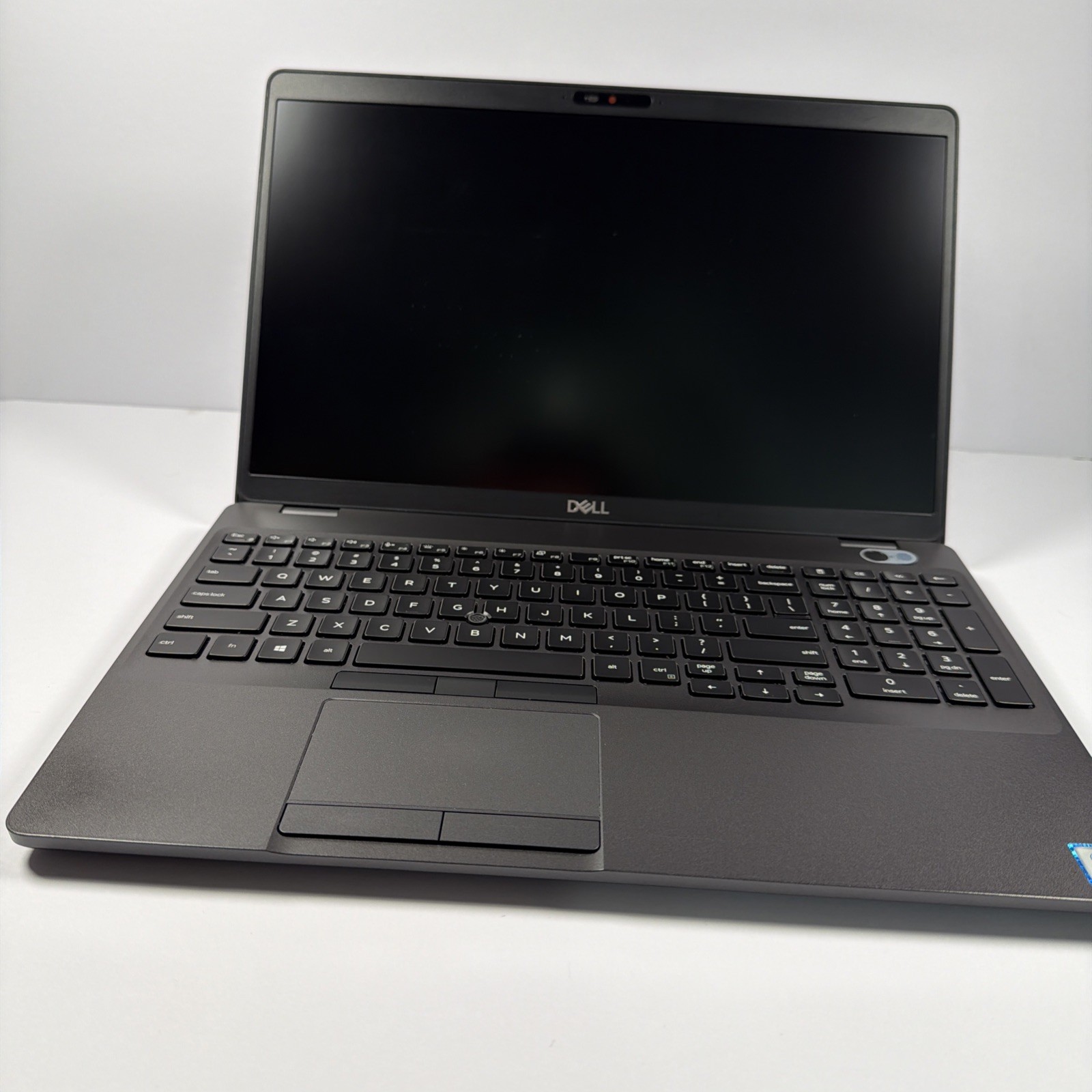 Dell Latitude 5500 15.6″ Intel Core i5-8365U 16GB RAM 256GB NVMe Win11Pro – READ