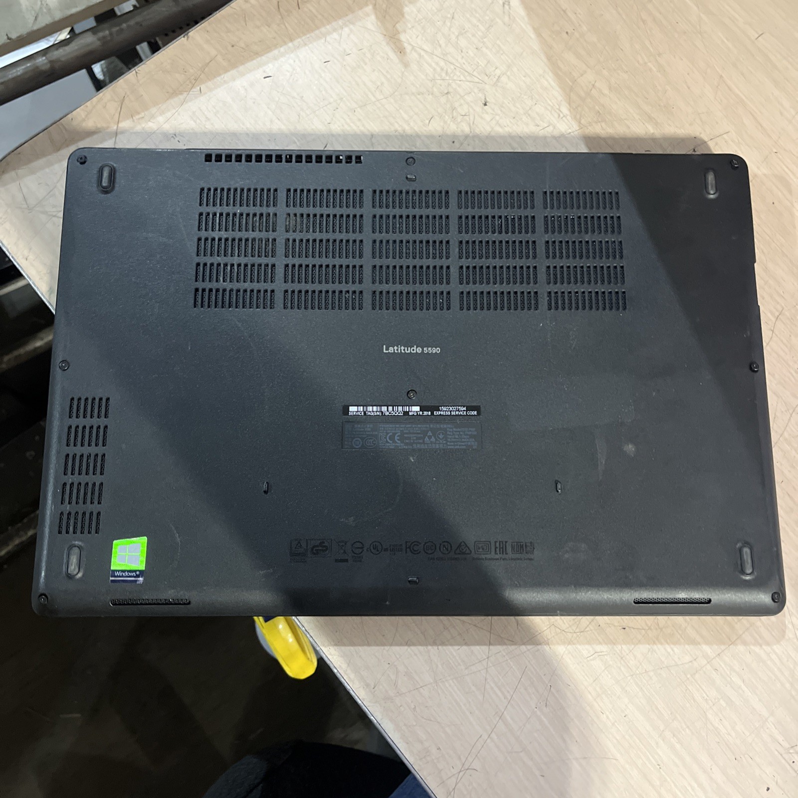 DELL LATITUDE 3380 INTEL CORE I3-6006U 2.00GHZ 8GB RAM NO HD