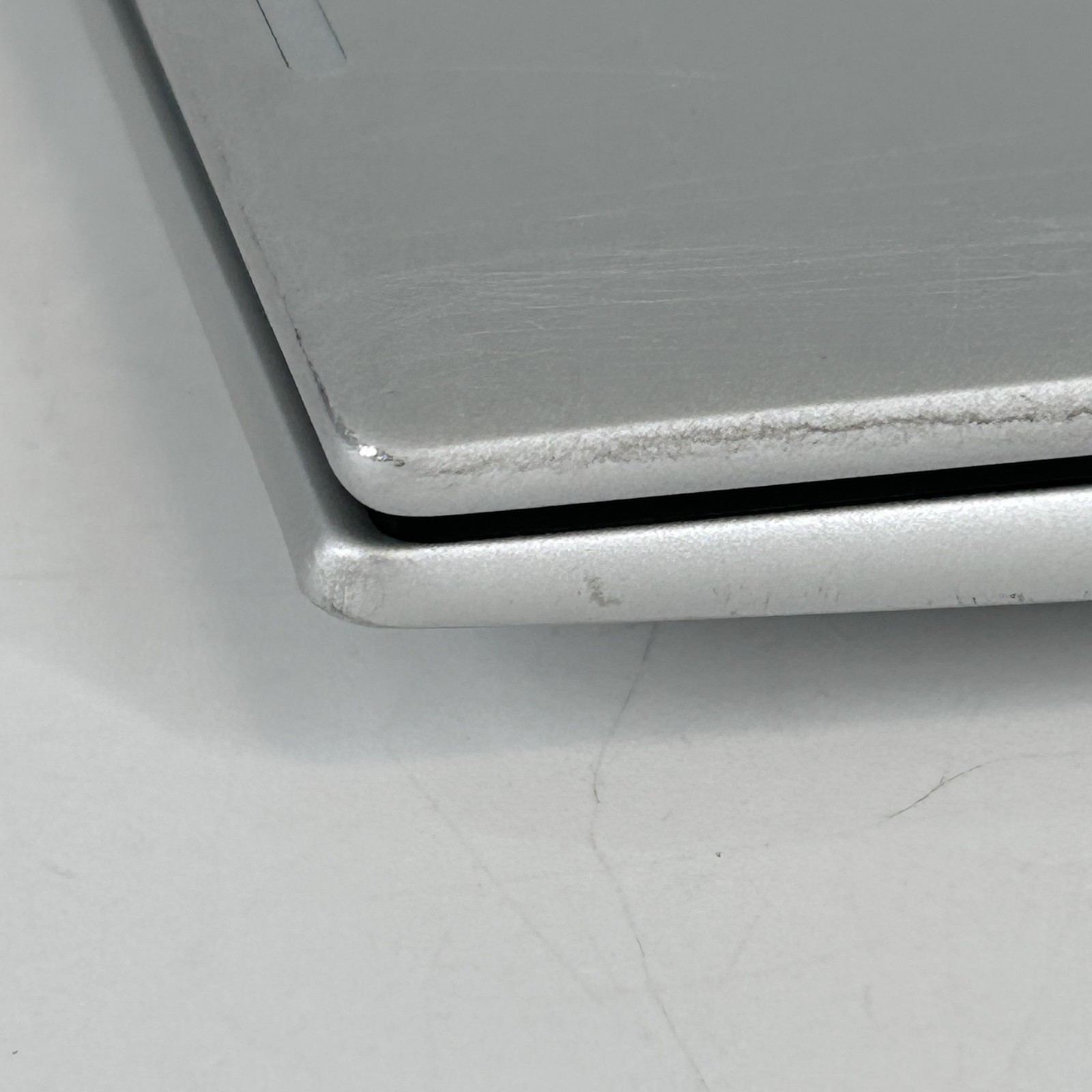 HP Elitebook 840 G9 14 Silver FHD+ 1.6 GHz i5-1245U 16GB 256GB SSD Very Good