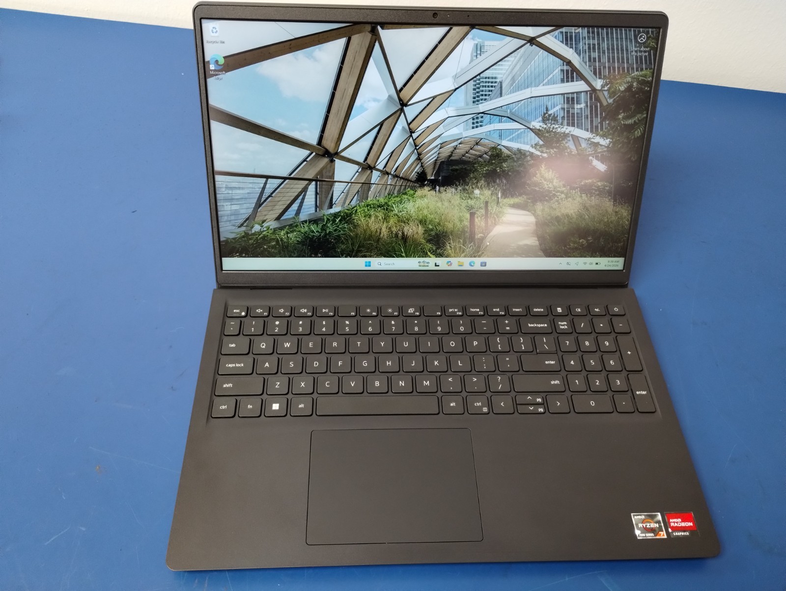 DELL 15 DC15255 G8MK9, AMD Ryzen 7 7730U, 2.00 GHz, 16 GB RAM, 512 GB NVMe