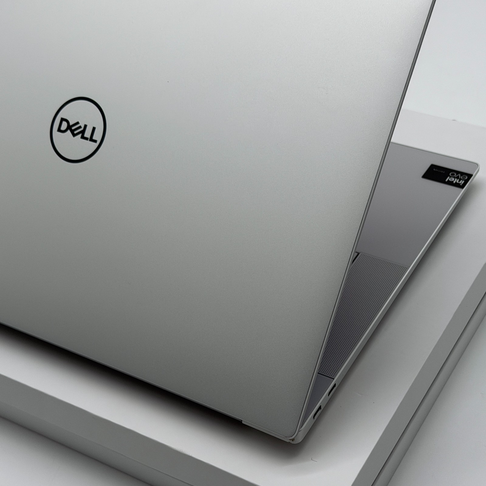 Dell XPS 16 9640 Platinum UHD+ TOUCH 5.1GHz Ultra 9 185H 32GB 1TB SSD RTX 4060