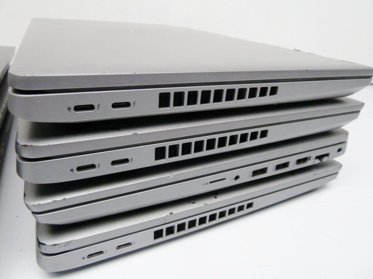 Dell Precision 3571 | 15.6″ 12th Gen i5-12500H WiFi/BT, No SSD/RAM | Bios Locked