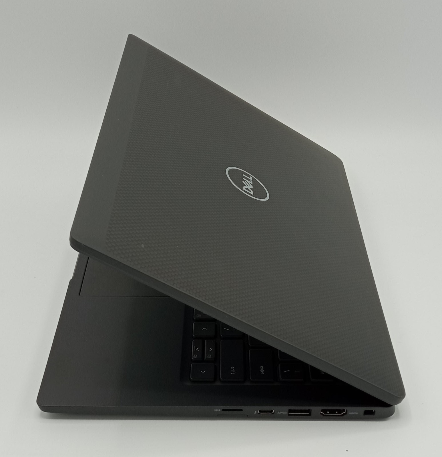 Dell Latitude 7420 14″×i5-1135G7×2.40GHz ×16GB×256GB/NVMe ×W11P×Backlit×Grade B