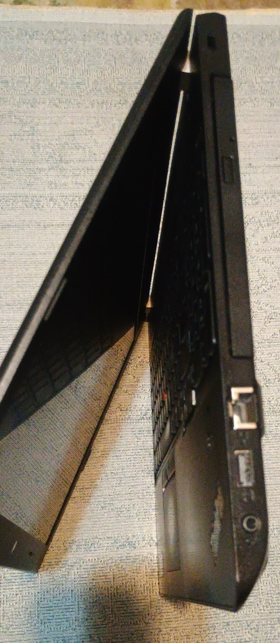 Lenovo ThinkPad E570 i7-7500U 16GB RAM GTX 950M 250GB SSD 500GB HDD Win 11