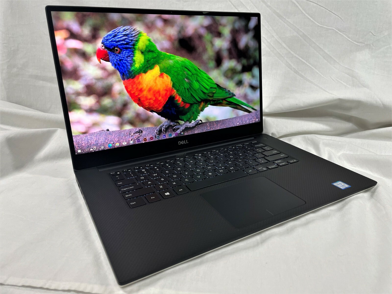 Dell XPS 15 7590 15.6″ 4K TOUCH ✔i7-9750H ✔64GB RAM✔1TB SSD ✔WiFi 6✔GTX 4GB✔W10P
