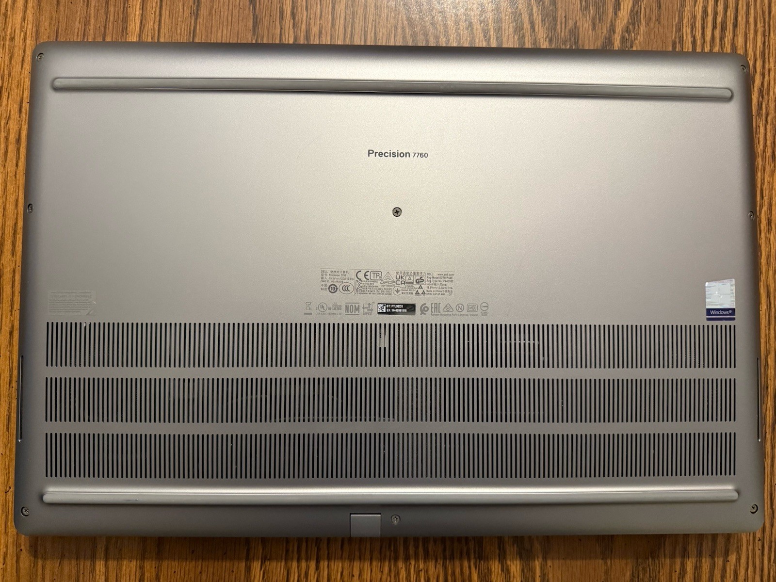 Dell Precision 7760 – i7 – RTX A5000 16GB GPU – 16 GB RAM – 512 GB SSD – 4K