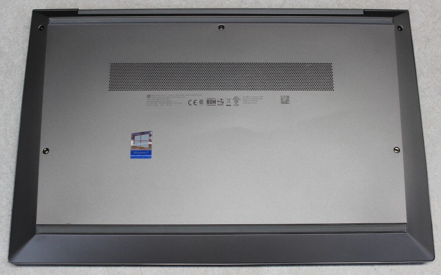 HP ZBook Firefly 14 G8 I7-1185G7 512GB NvME SSD 16GB DDR4 Win11Pro