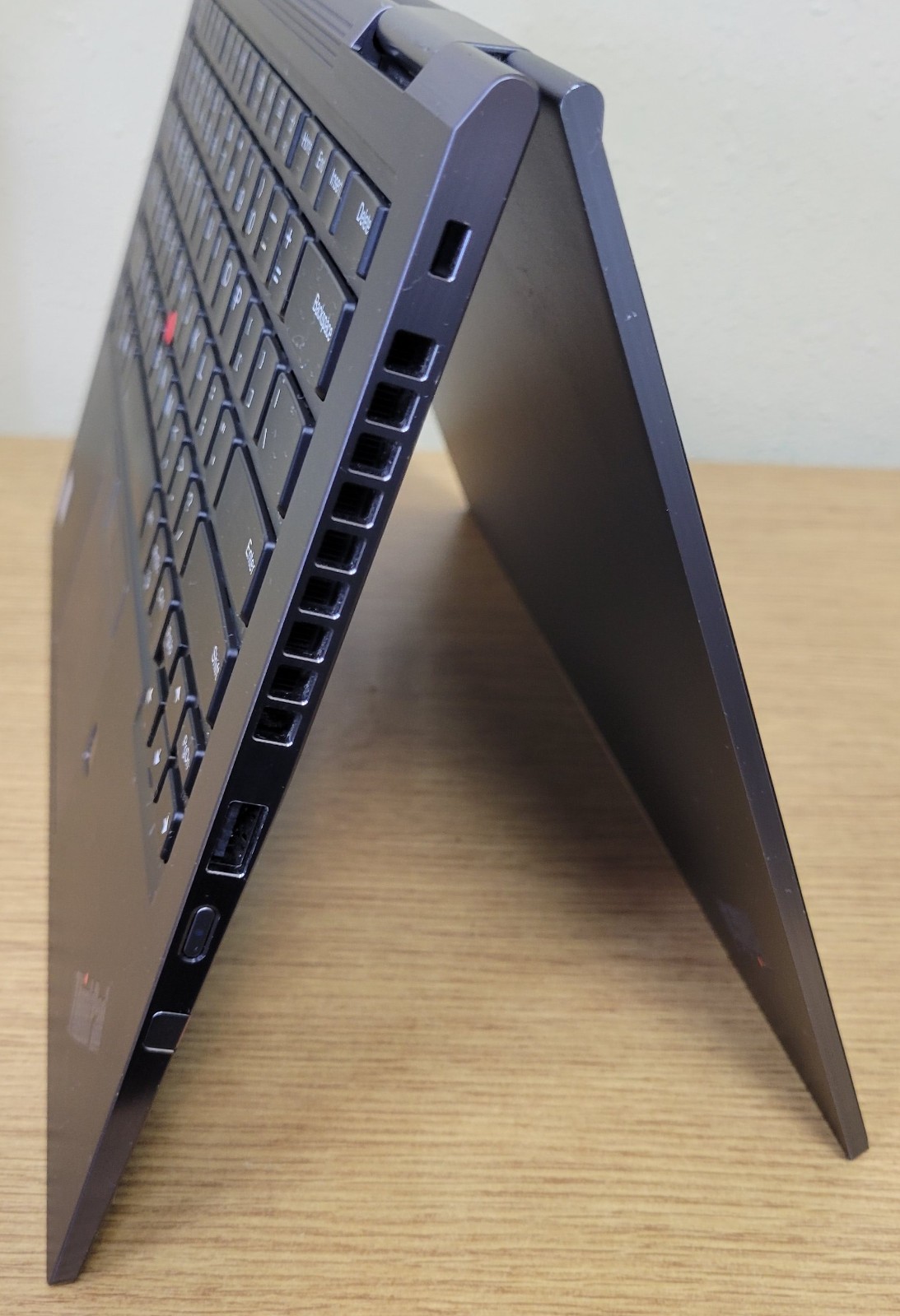 (Lot of 2)Lenovo ThinkPad 360 X1 Yoga Gen 4 i7-8665U 1.90GHz 16GB QHD No OS