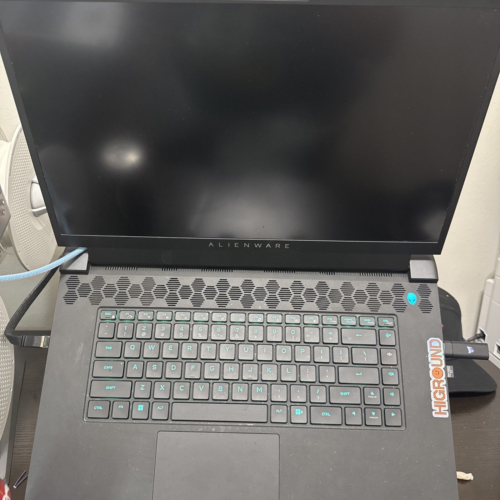 Alienware m17 R5 AMD Ryzen 9 RTX 3070 Ti 16GB RAM 1TB SSD – Stellar Condition