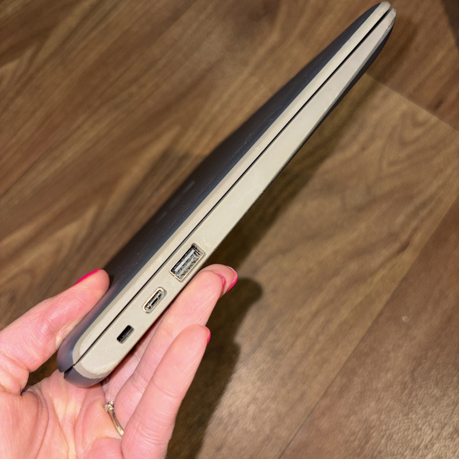 HP Chromebook 11 G7 EE 11.6″ Chromebook – 1366 x 768 – Celeron N4000-4 GB RAM