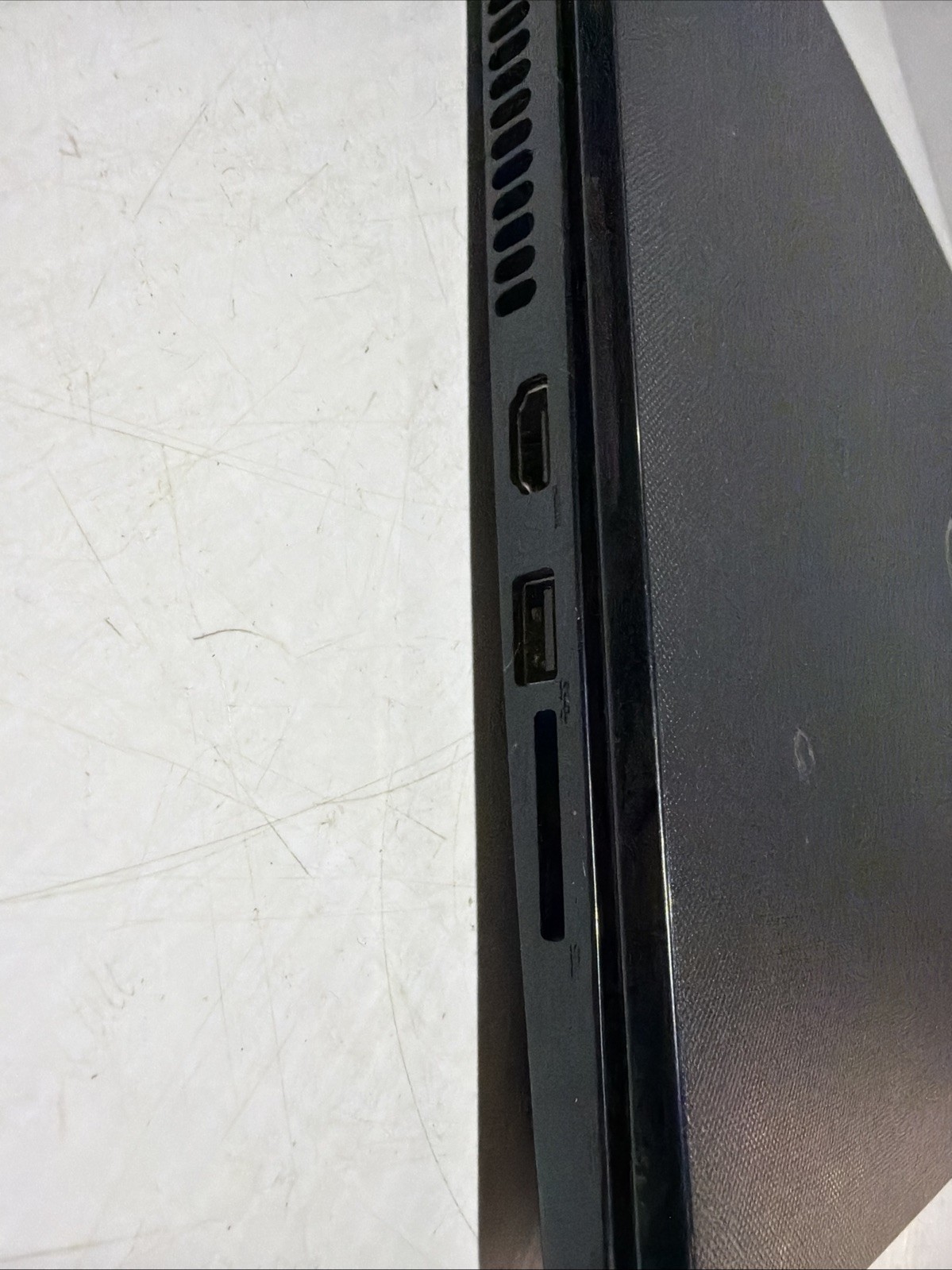 Dell Inspiron 15-3552 Laptop Celeron N3060 4gb Ram No Drives Boots Bios /Beeping