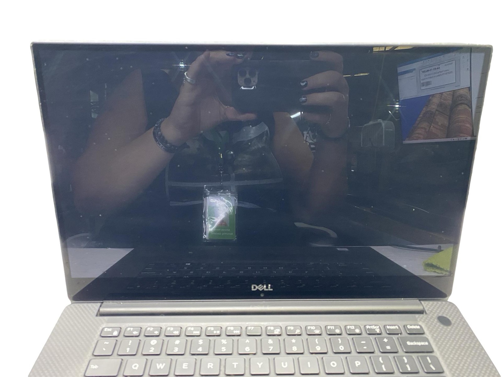 Dell XPS 15 9570 TS Core i9 8950HK 32GB 256GB Win11Pro No Battery Grade C