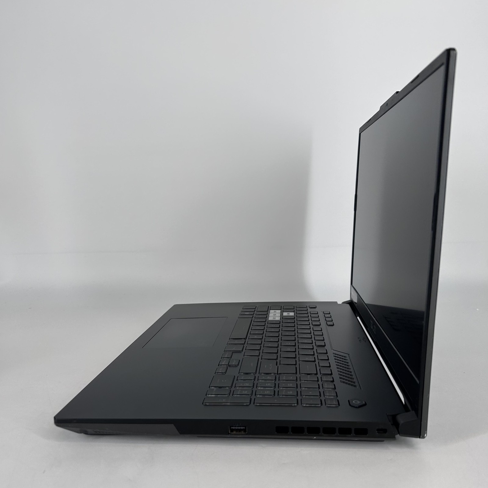 Asus TUF F17 144Hz FHD 2.5 GHz i5-12500H 16GB 512GB SSD RTX 3050 Good BLURRY CAM