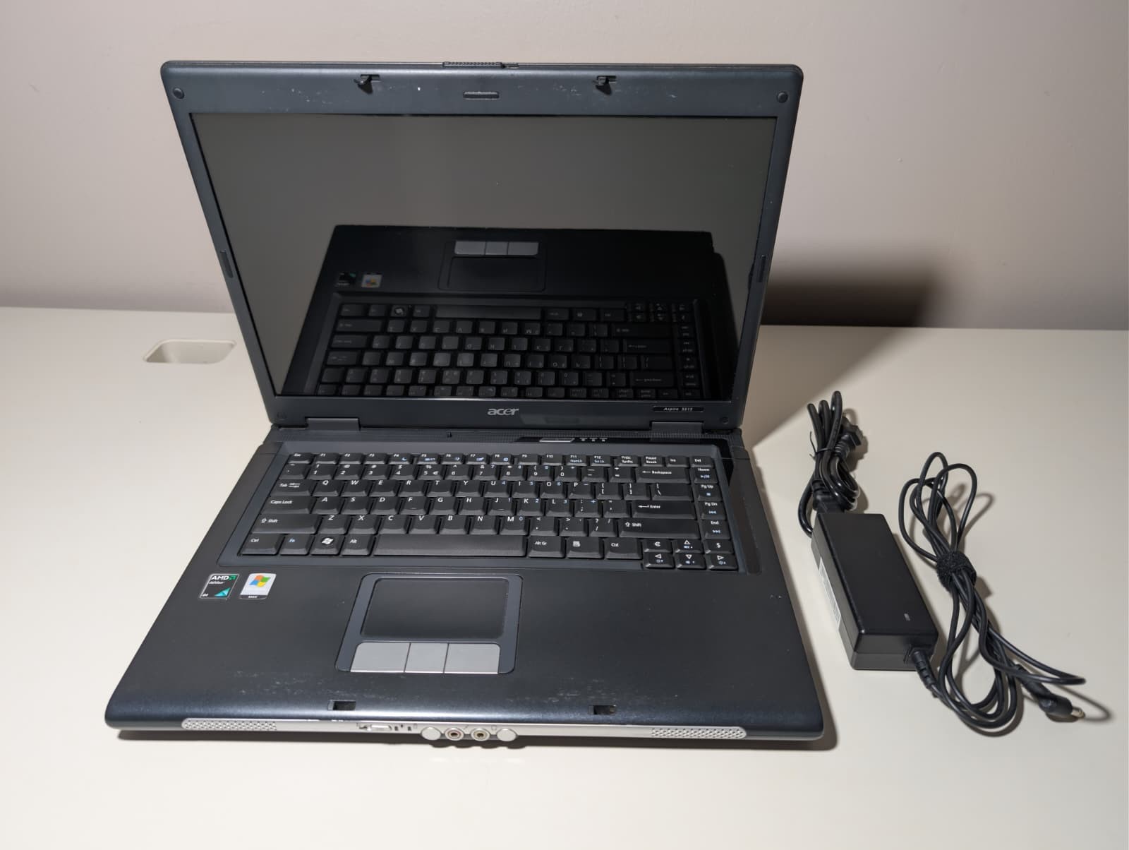 15″ Acer Aspire 5515 | AMD Athlon 2650e 3GB RAM 160GB HD | Win XP Pro 32-Bit DVD