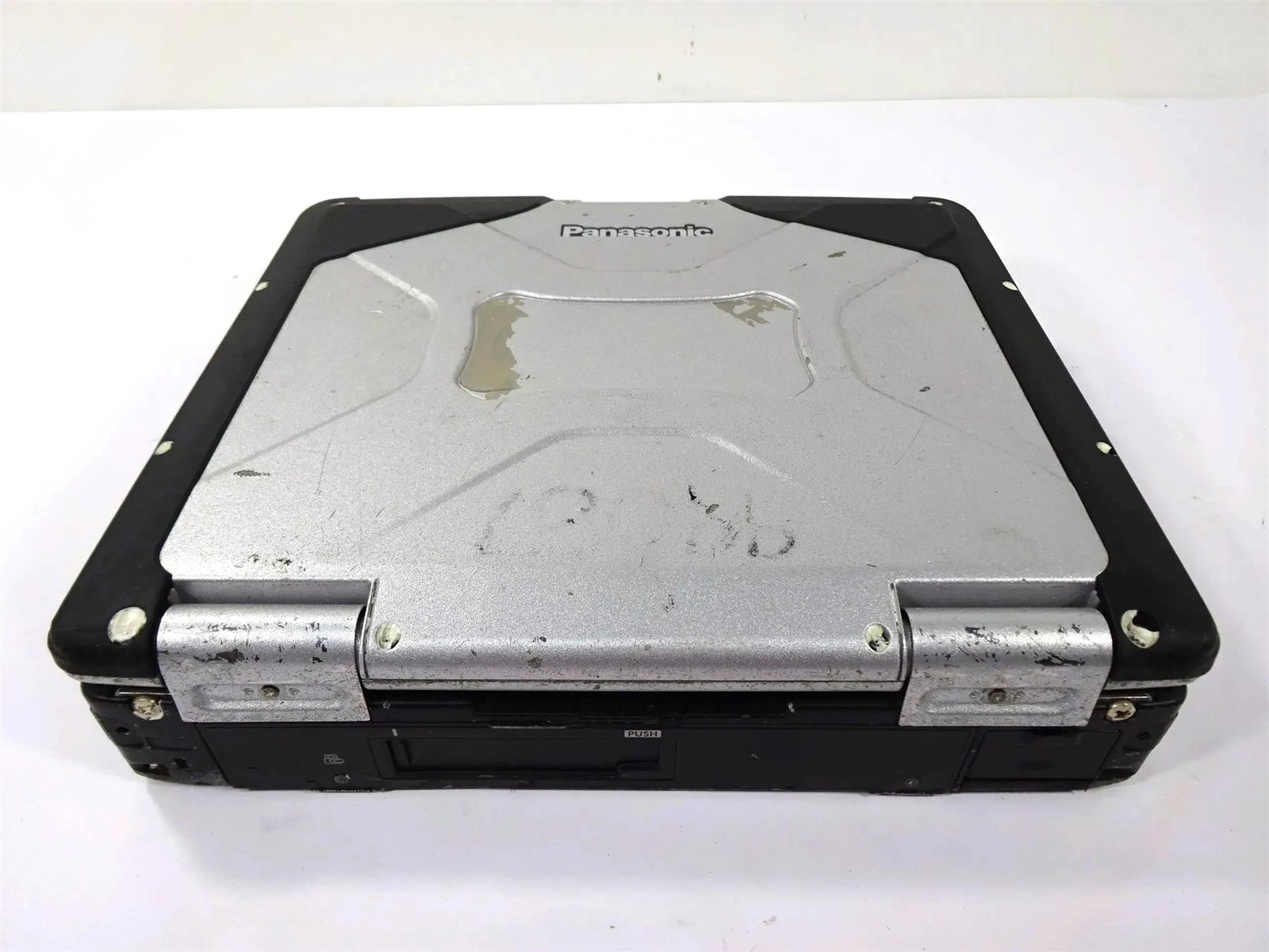 Panasonic Toughbook CF-31 MK6 Core i5-7300U 2.6GHz 8GB RAM – No HDD