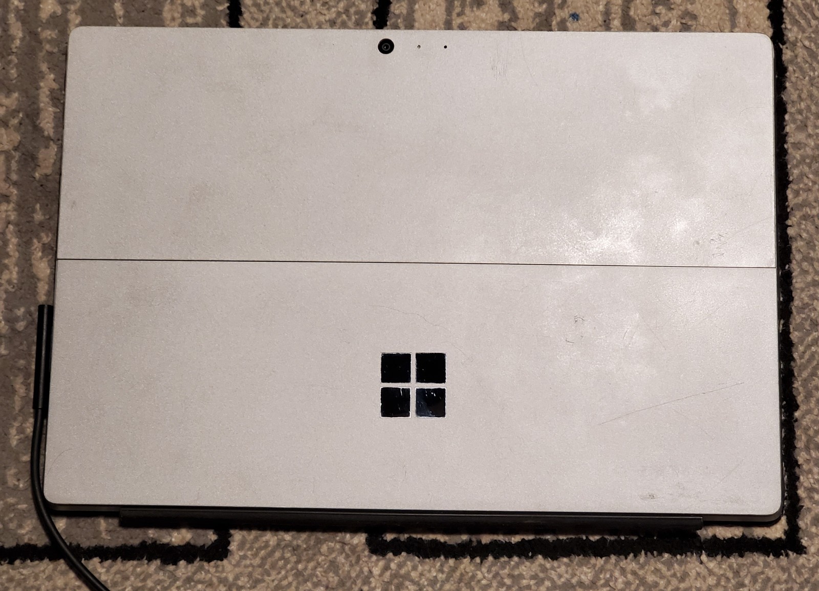 Surface Pro 4/ I5-6300U/8GB RAM/256GB SSD/Win 11 Pro Activated/used