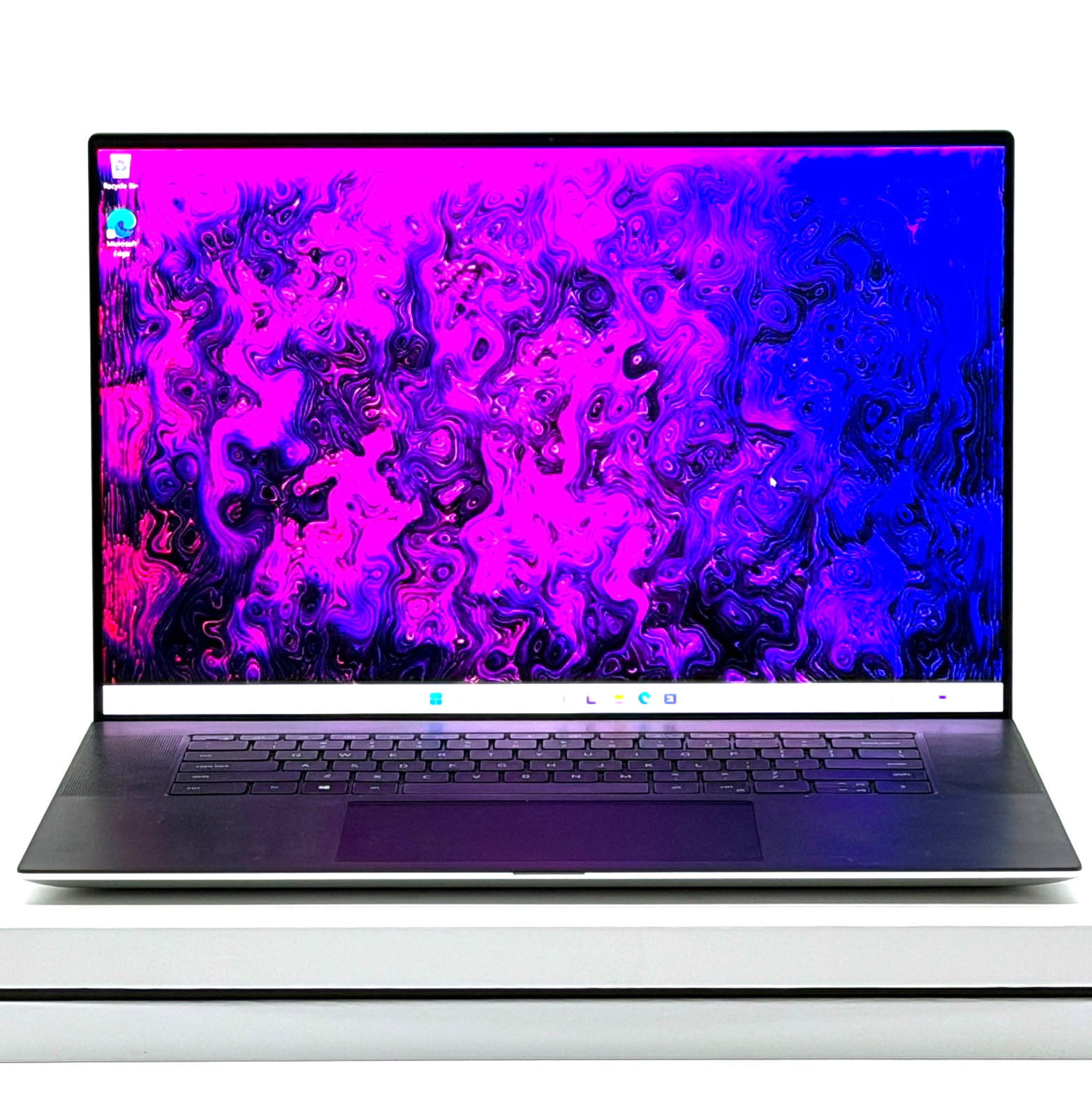 *FAST* Dell XPS 17 – CORE i9 – 64GB RAM – 2TB – NVIDIA RTX 3060 – 4K UHD