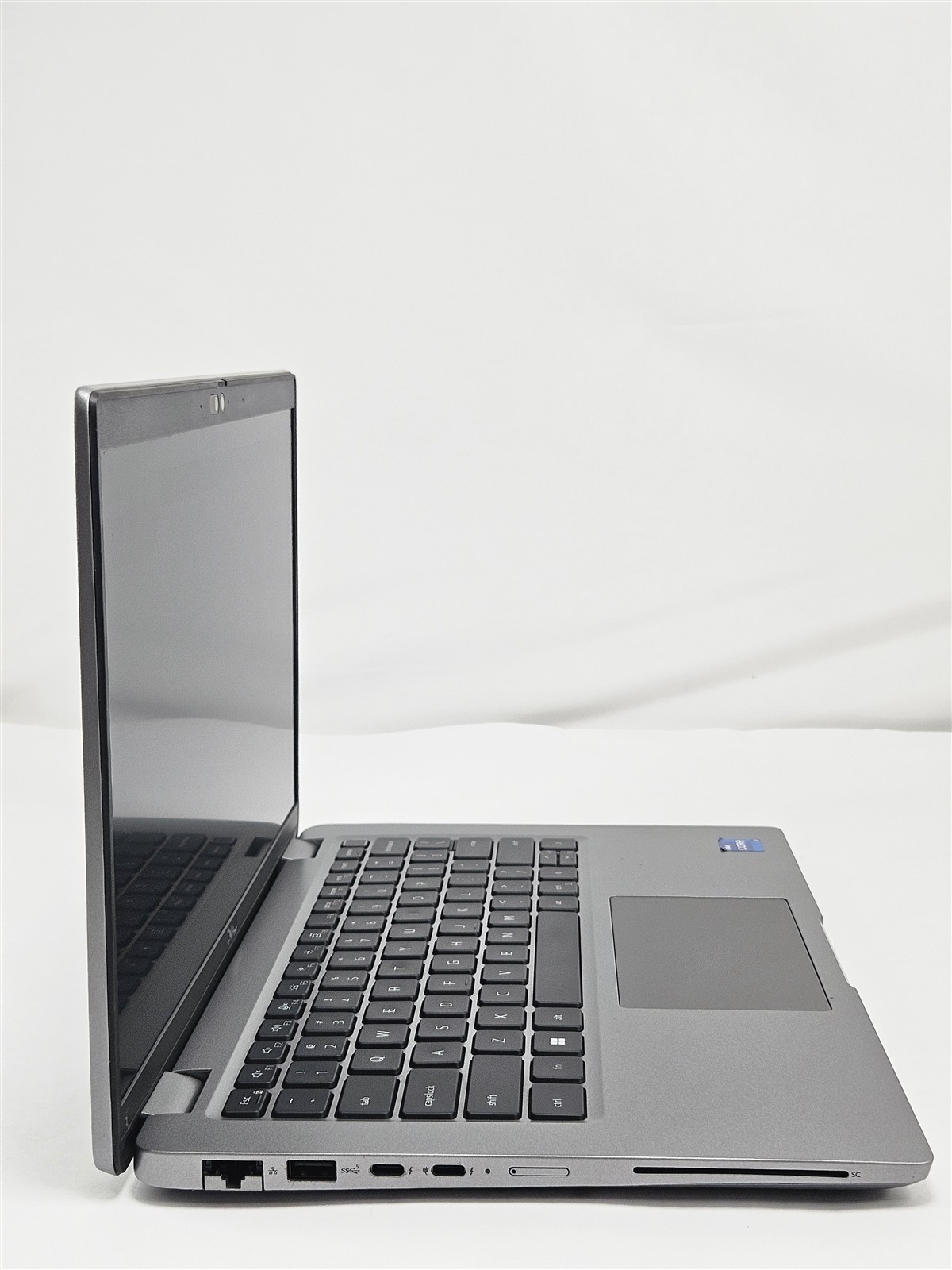 Dell Latitude 5440 i7-1355U 16GB 256GB SSD HDMI Thunderbolt 4 USB-C Win11 Home